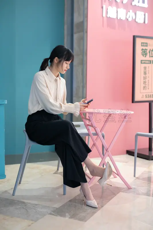 [尤蜜丝]穿搭写真 NO.036 - 尤蜜丝